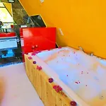 İslamlar 1 Bedroom Secluded With Private Pool Hot Tub Villa *