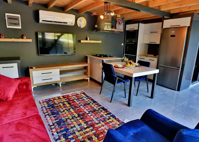 Villa İslamlar 1 Bedroom Secluded With Private Pool Hot Tub *