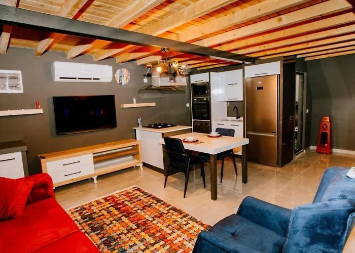 Villa İslamlar 1 Bedroom Secluded With Private Pool Hot Tub *