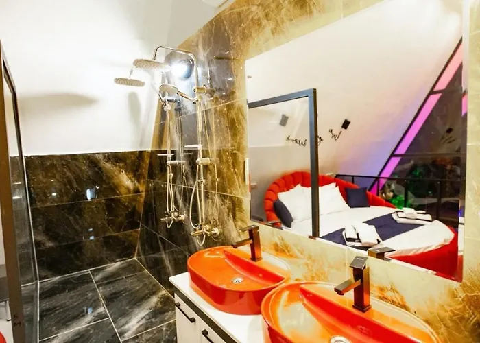 Villa İslamlar 1 Bedroom Secluded With Private Pool Hot Tub *