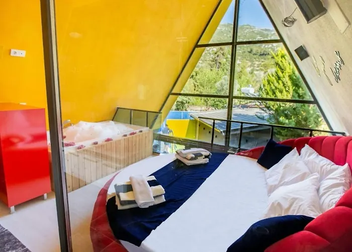 İslamlar 1 Bedroom Secluded With Private Pool Hot Tub Villa Kalkan